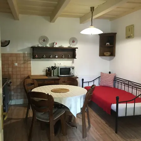 Apartman Chloe *